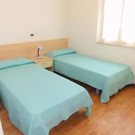 アパート Beachside Comfort On First Floor ビビオーネ